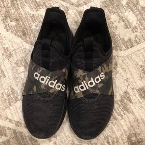 Adidas Powermotion Adapt Slip on Camouflage Athletic Women’s Shoes size 8.5 Spor